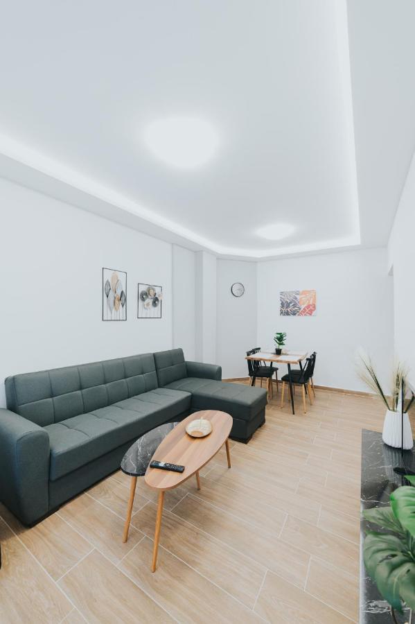 Comfy And Stylish Apartment Салоники Экстерьер фото
