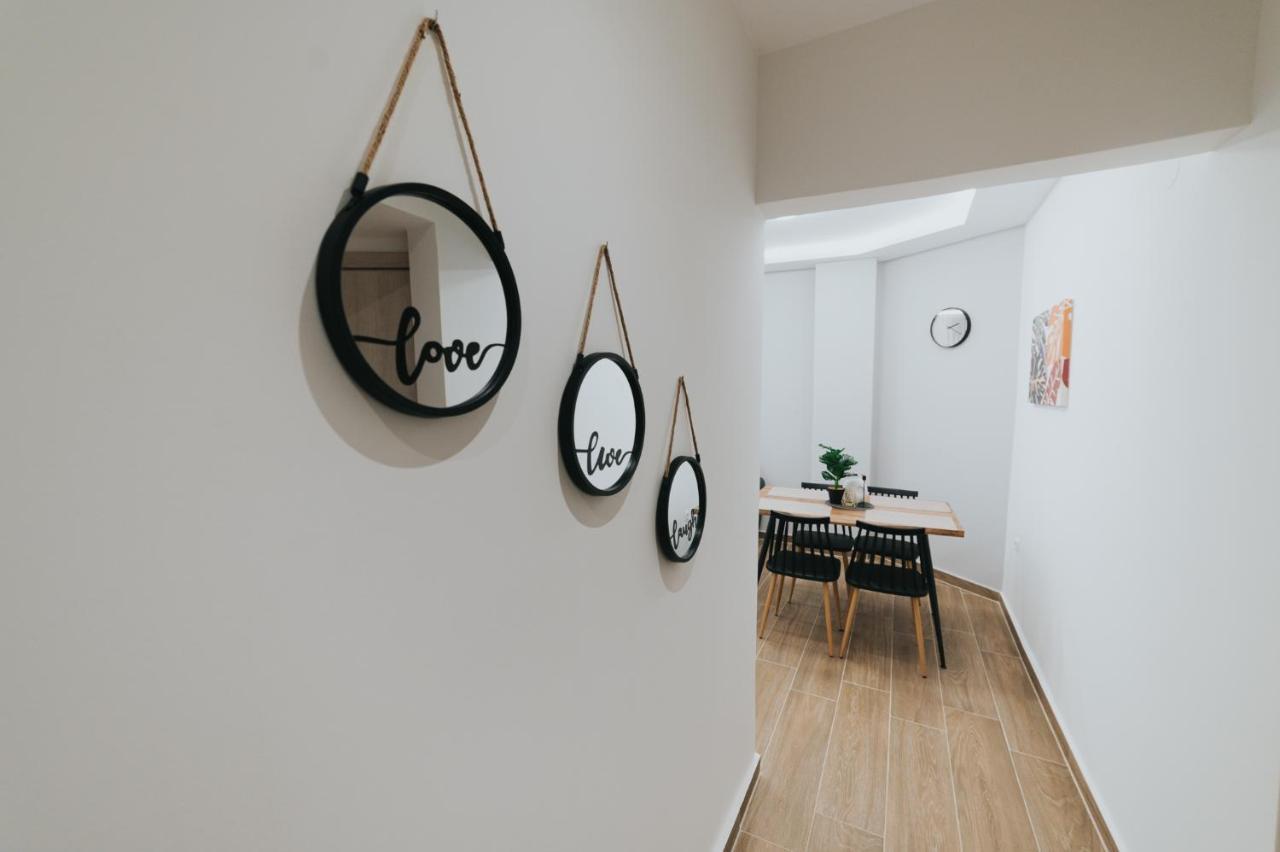 Comfy And Stylish Apartment Салоники Экстерьер фото